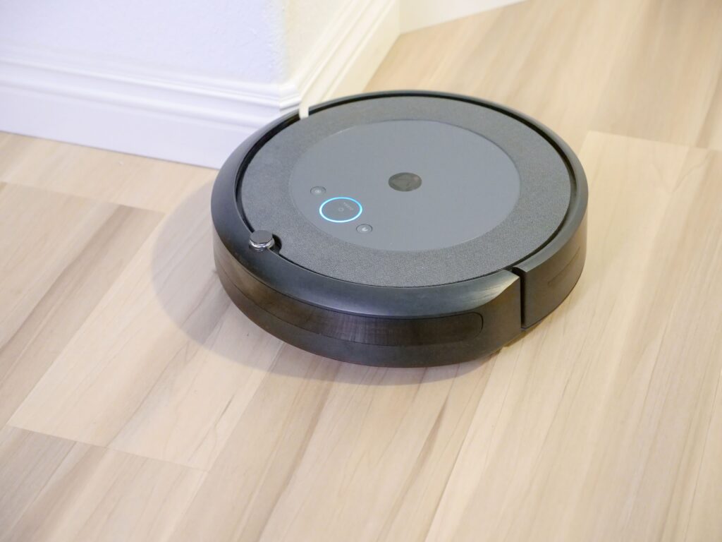 Robot aspirador con cámara para mascotas